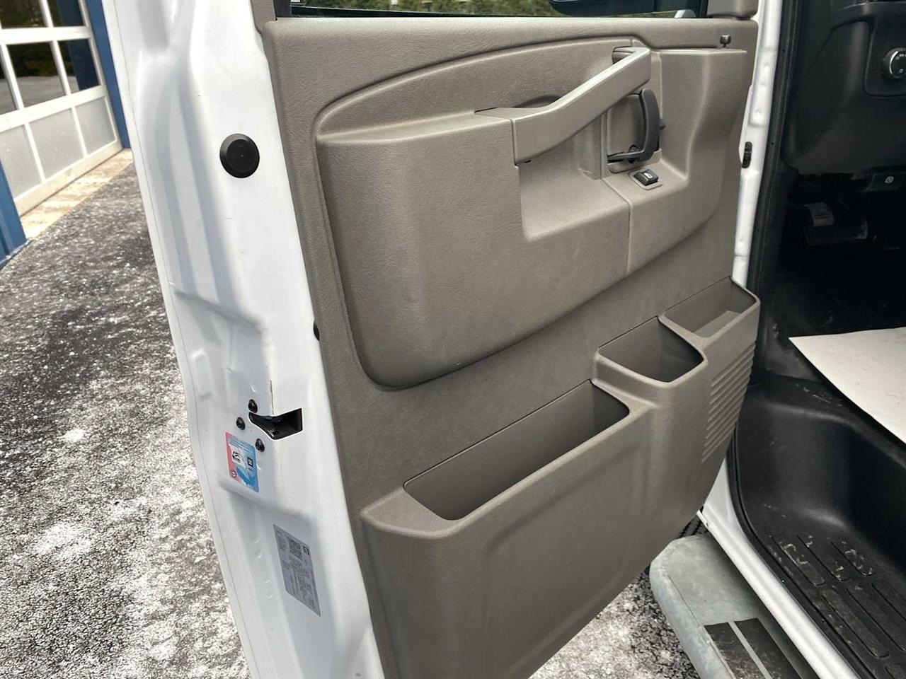 Chevrolet Express 2500 Cargo 2024