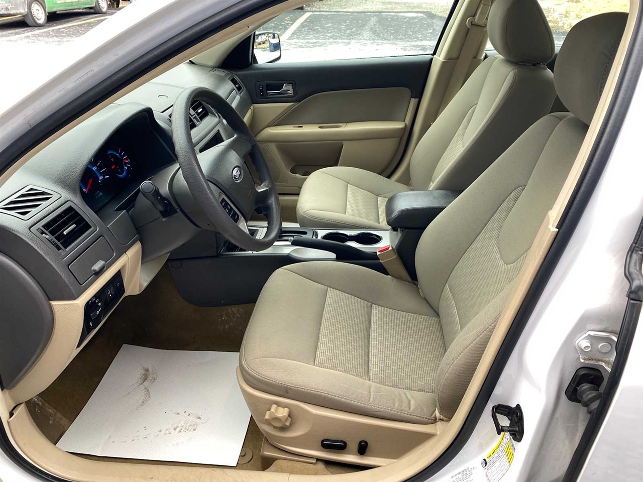 Ford Fusion I4 SE 2011