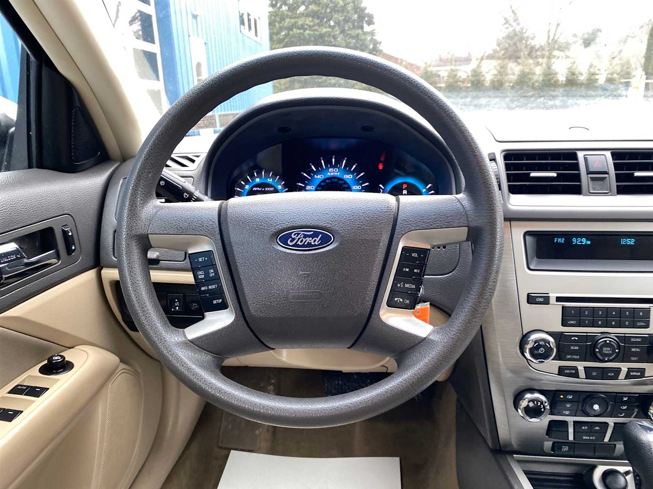 Ford Fusion I4 SE 2011