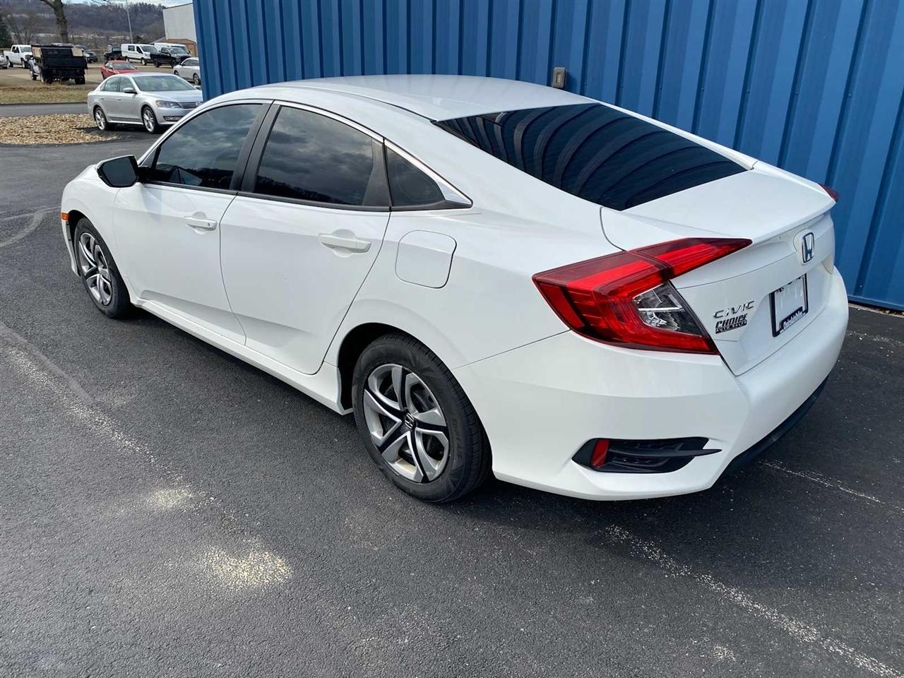 Honda Civic LX Sedan CVT 2016