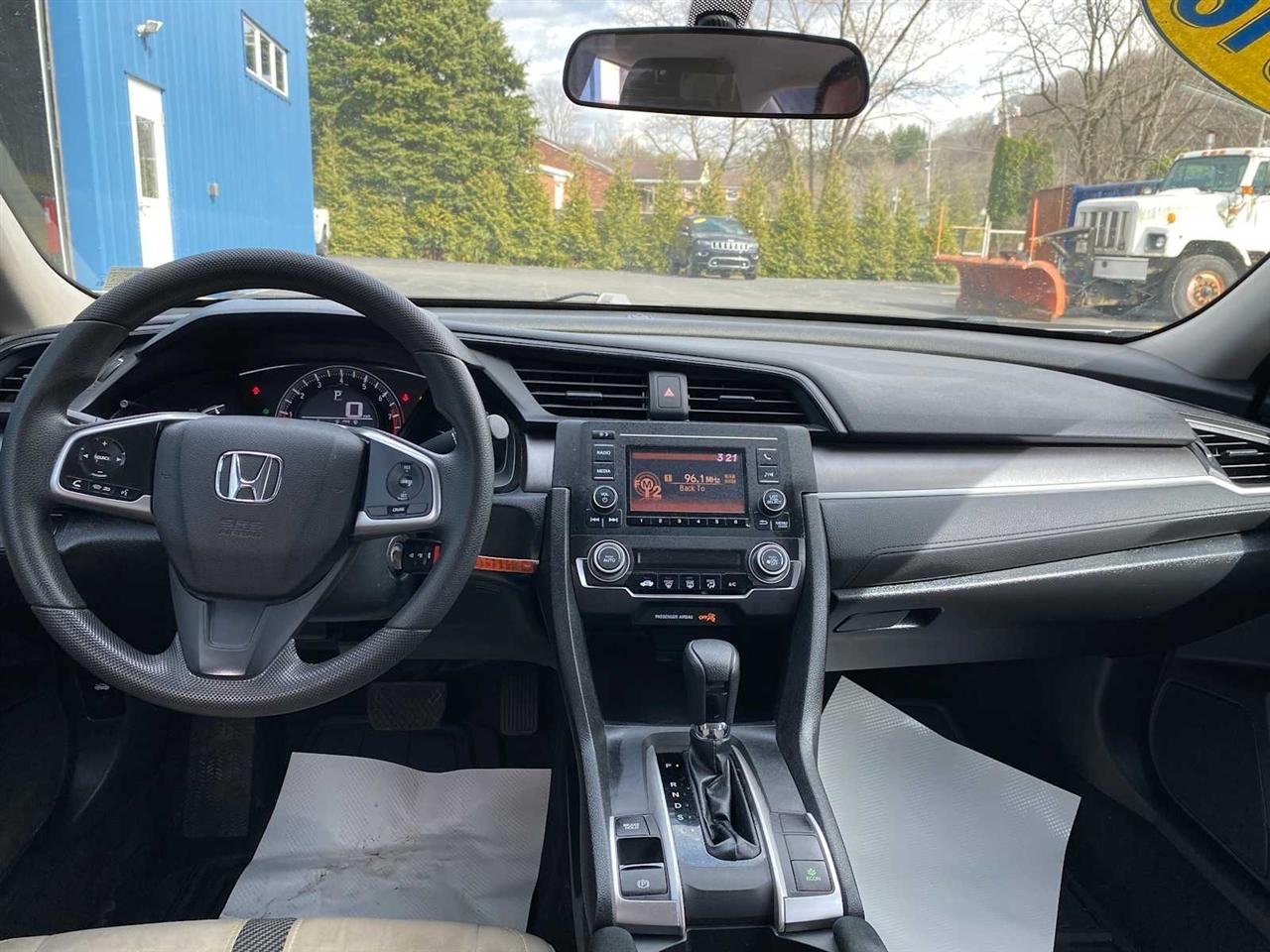 Honda Civic LX Sedan CVT 2016