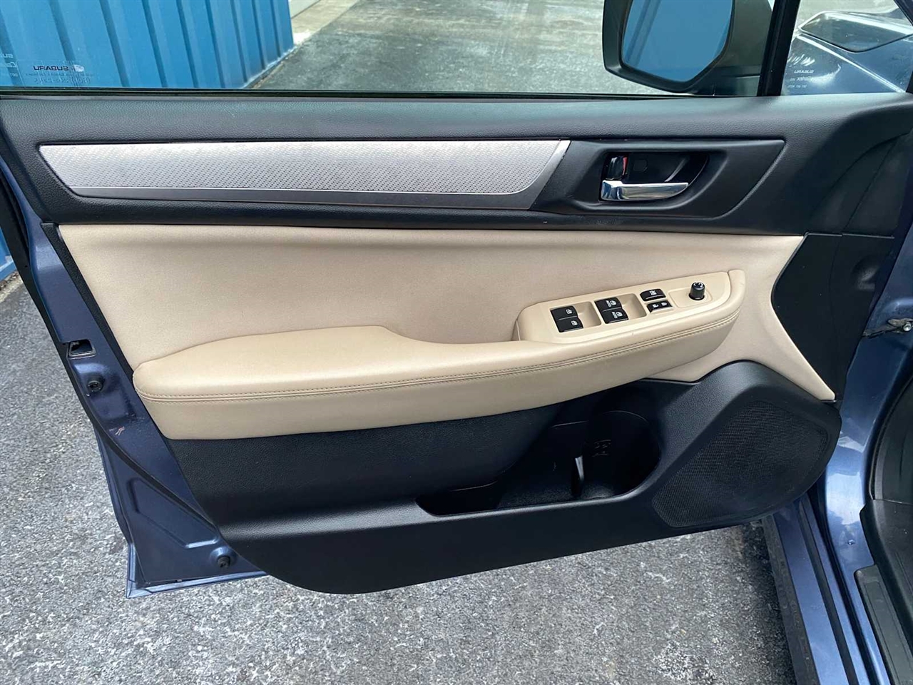 Subaru Legacy 2.5i Premium 2015