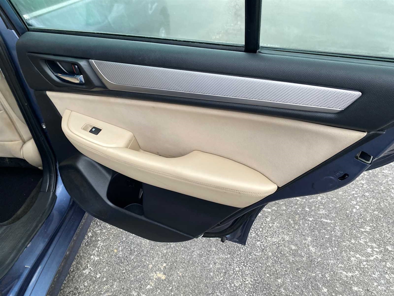 Subaru Legacy 2.5i Premium 2015