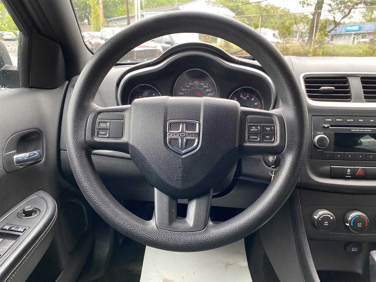 Dodge Avenger 4dr Sdn 2012