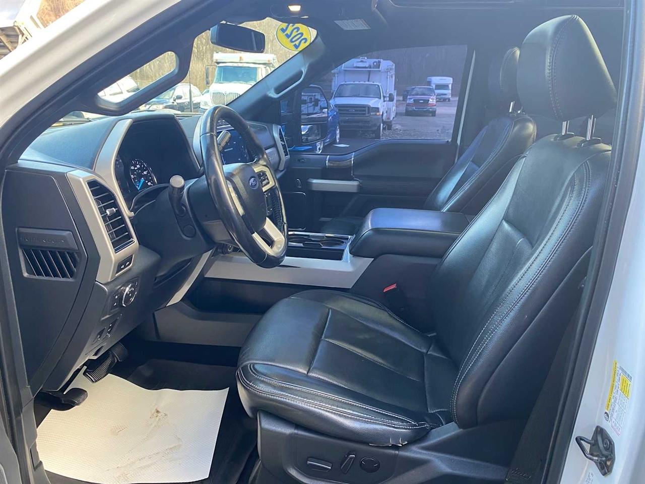 Ford F-250 SD Lariat Crew Cab 4WD 2022