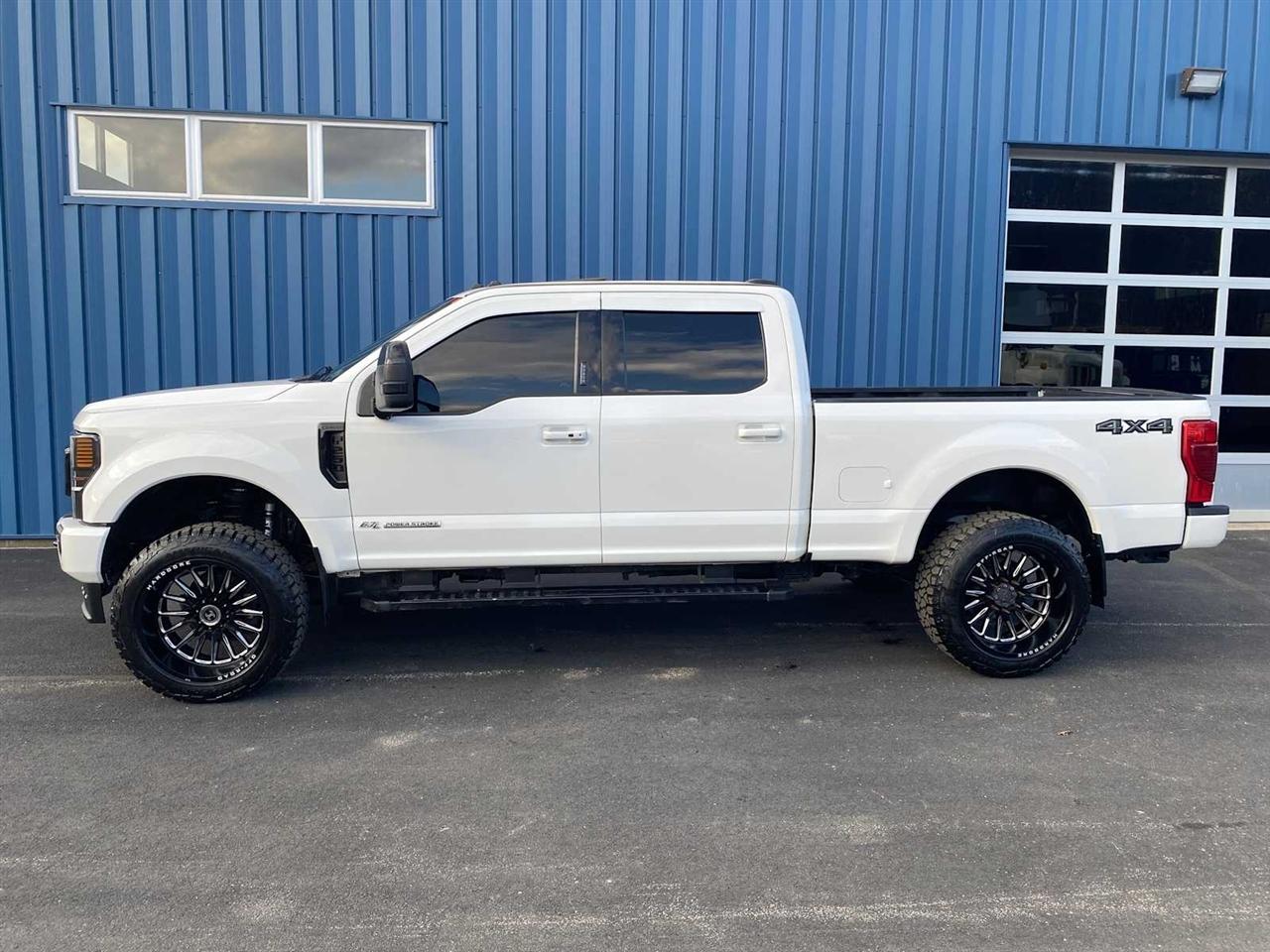 Ford F-250 SD Lariat Crew Cab 4WD 2022