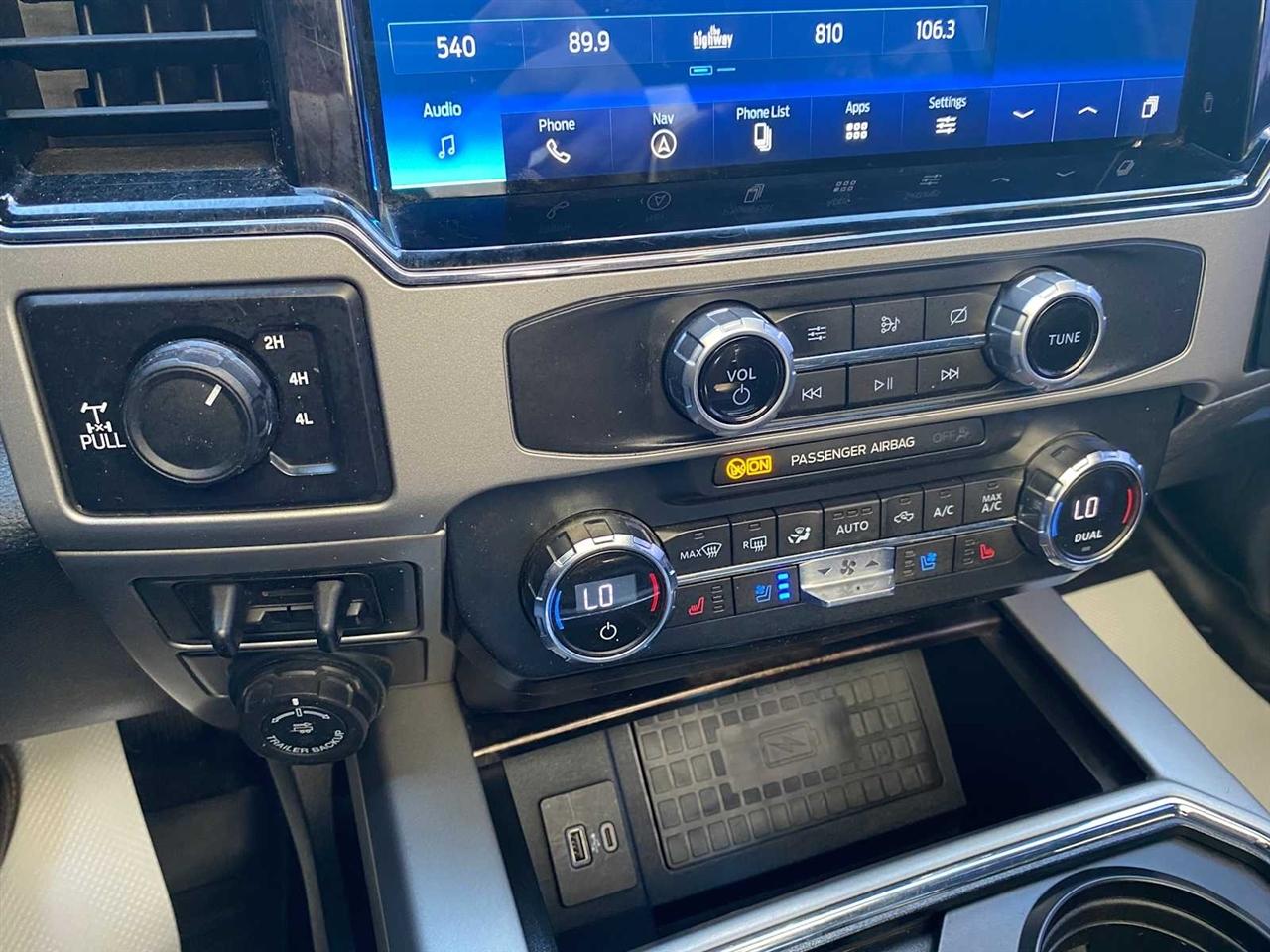 Ford F-250 SD Lariat Crew Cab 4WD 2022