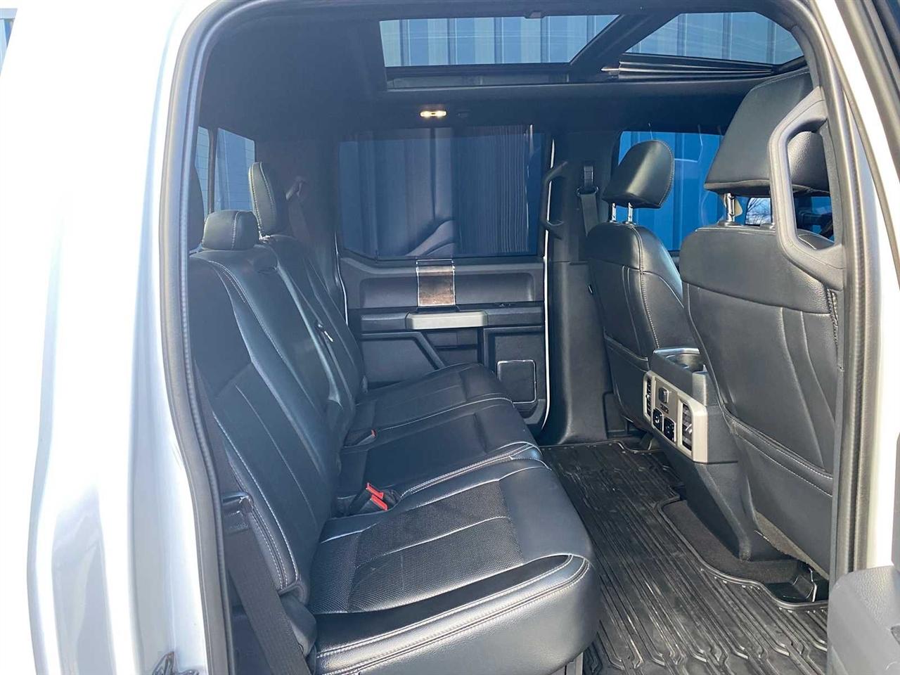 Ford F-250 SD Lariat Crew Cab 4WD 2022