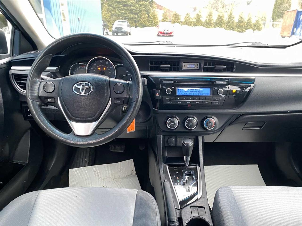 Toyota Corolla LE CVT 2014
