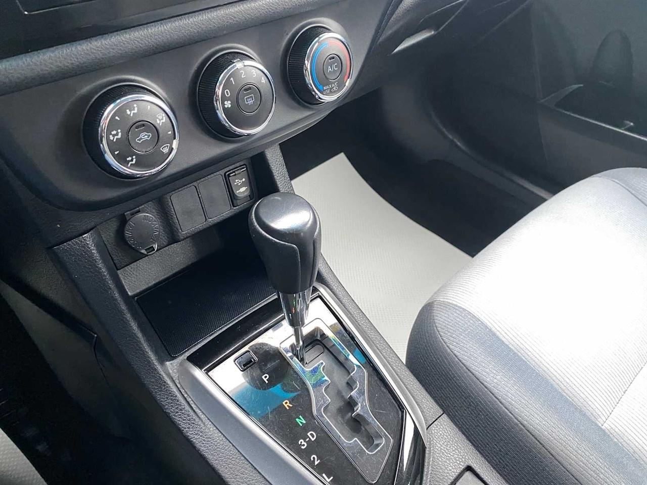 Toyota Corolla LE CVT 2014