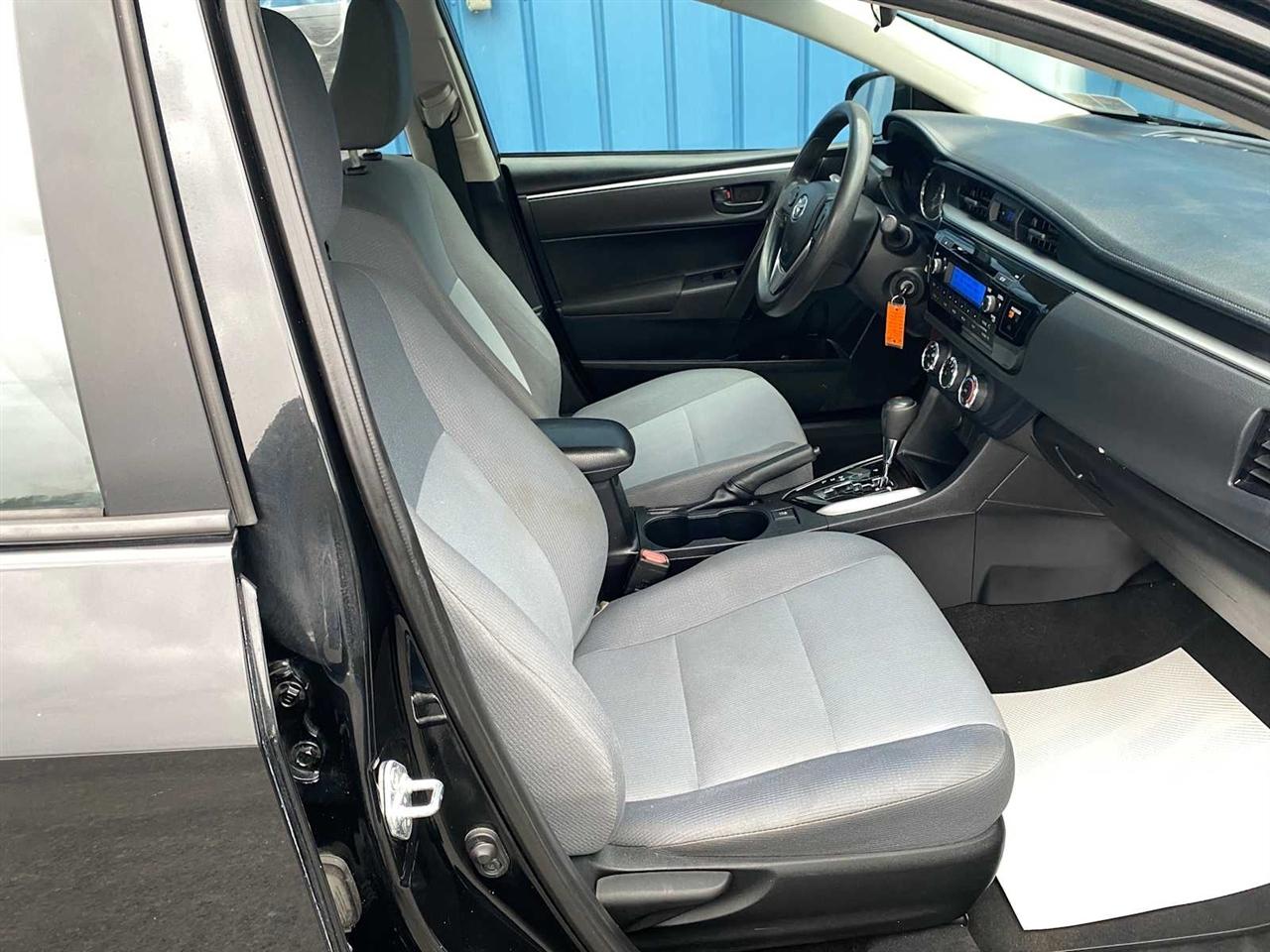 Toyota Corolla LE CVT 2014