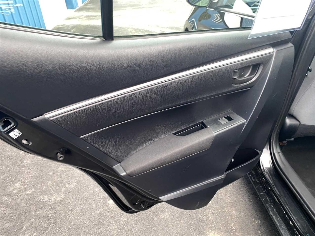 Toyota Corolla LE CVT 2014