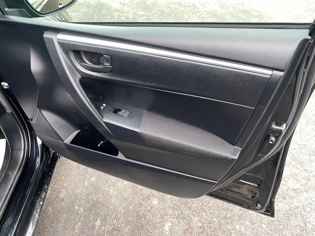 Toyota Corolla LE CVT 2014