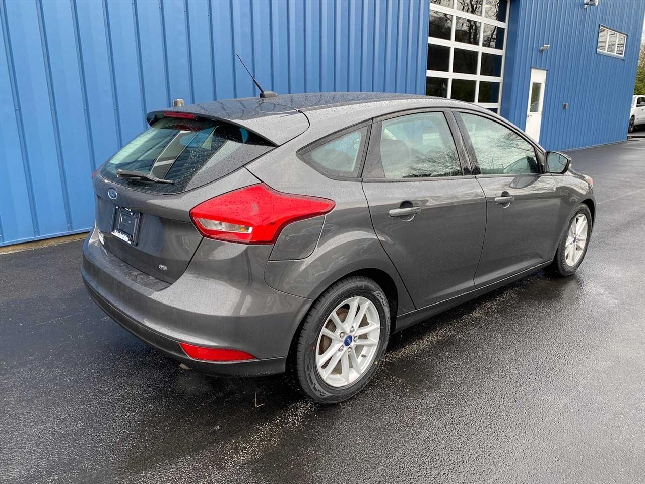 Ford Focus SE Hatch 2015
