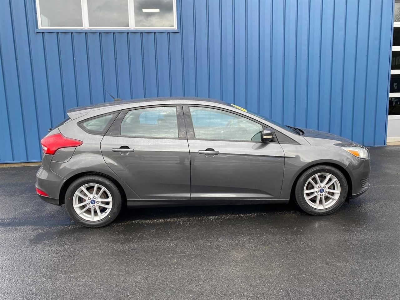 Ford Focus SE Hatch 2015