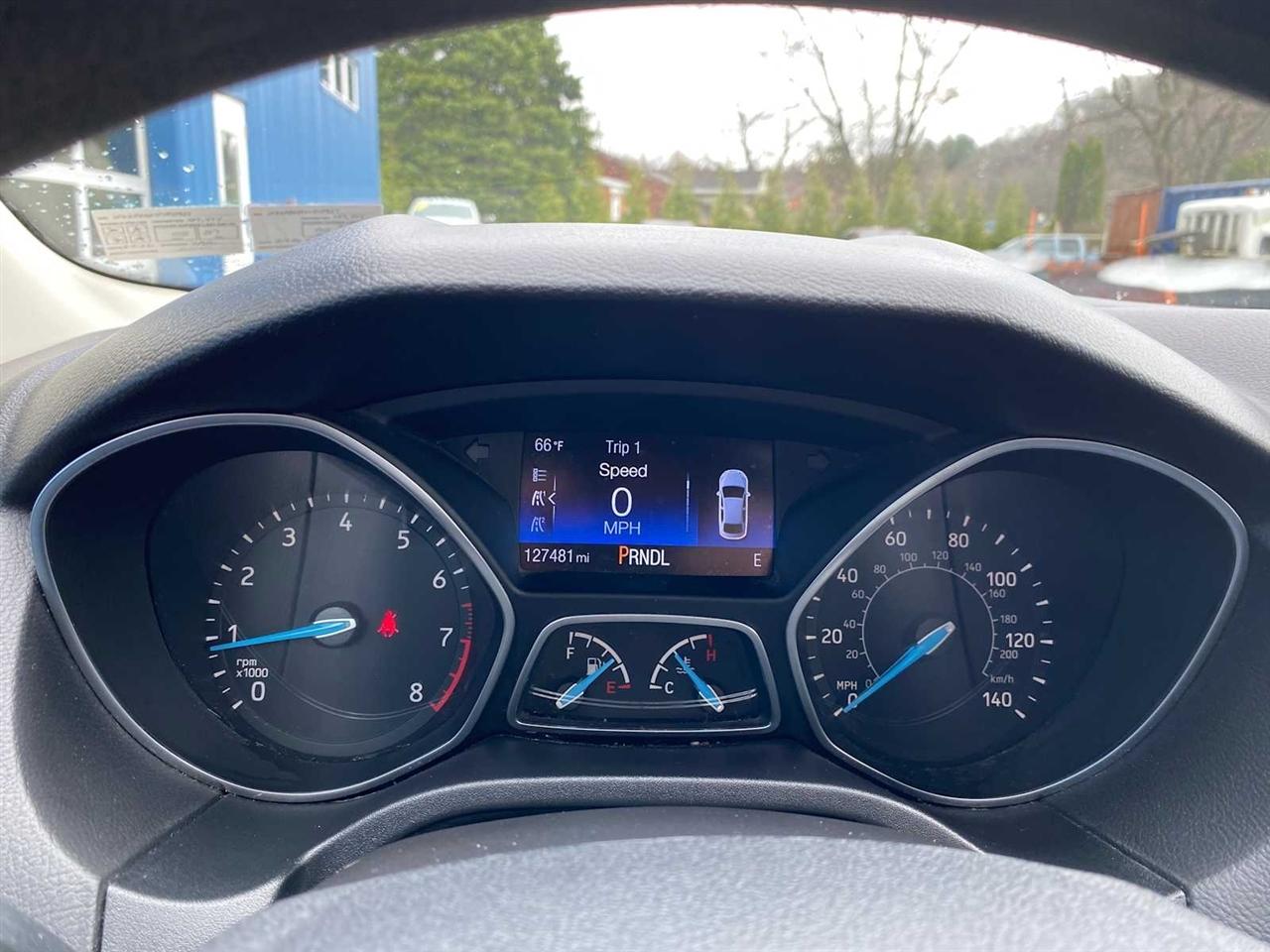 Ford Focus SE Hatch 2015