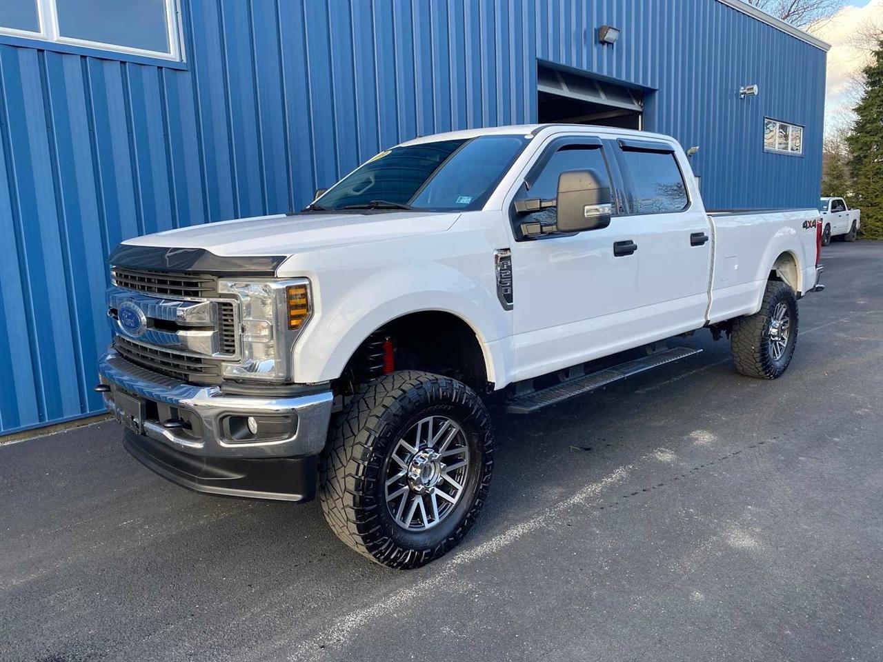 Ford F-250 SD XLT Crew Cab 4WD 2019