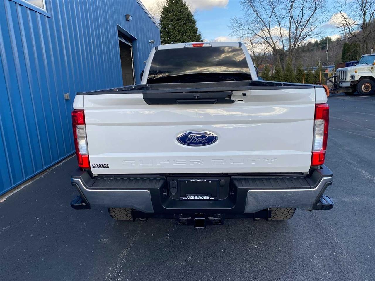 Ford F-250 SD XLT Crew Cab 4WD 2019