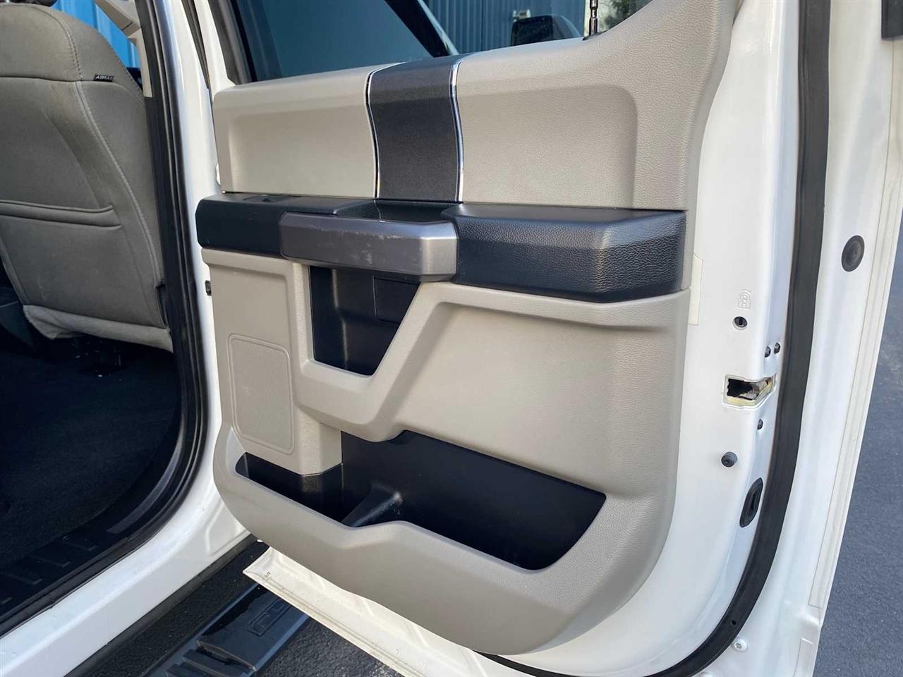 Ford F-250 SD XLT Crew Cab 4WD 2019