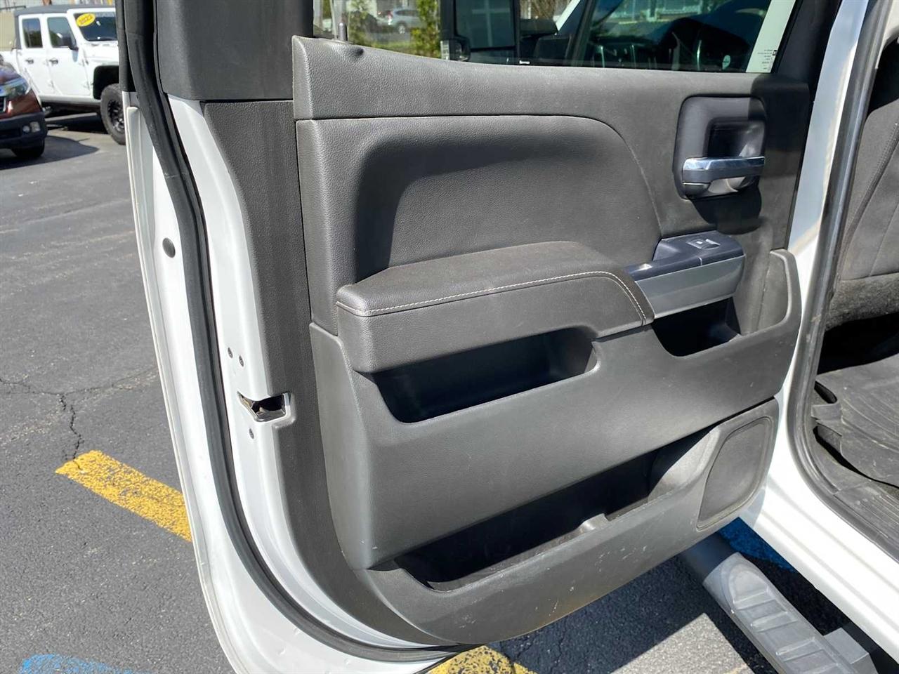 Chevrolet Silverado 1500 LT Crew Cab 4WD 2017