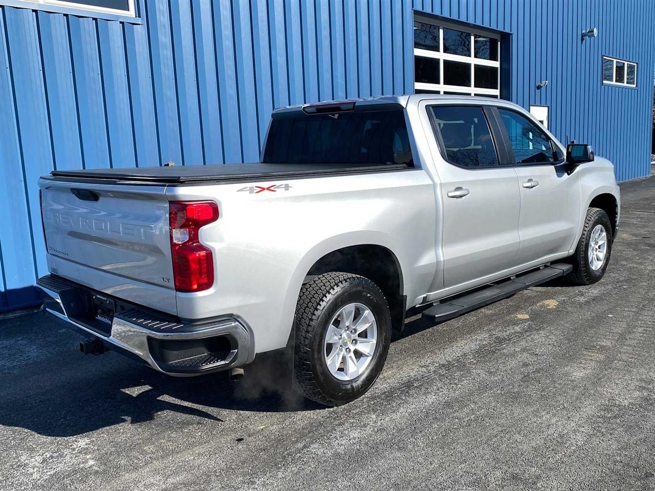 Chevrolet Silverado 1500 LT Crew Cab 4WD 2021