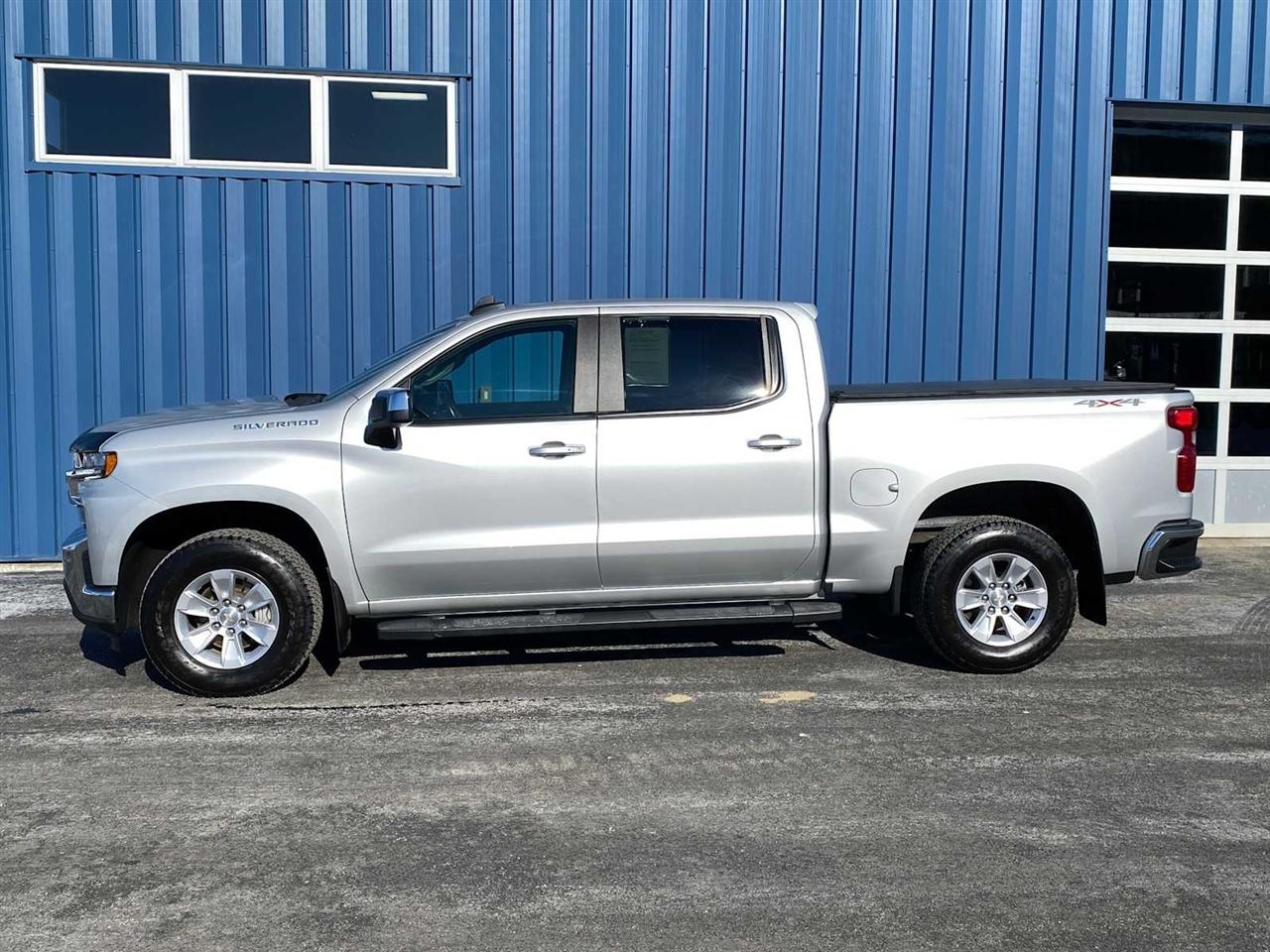 Chevrolet Silverado 1500 LT Crew Cab 4WD 2021