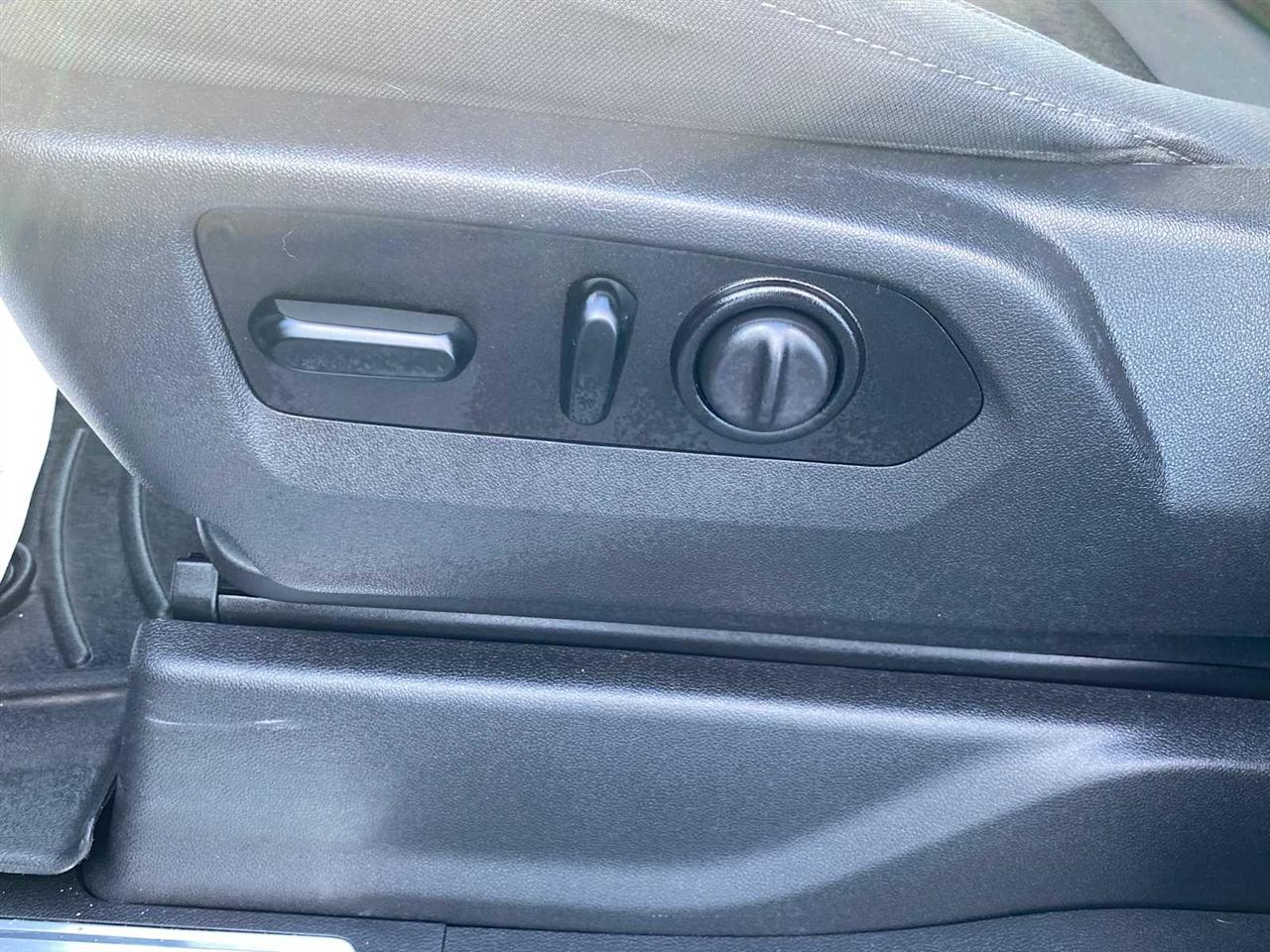 Chevrolet Silverado 1500 LT Crew Cab 4WD 2021