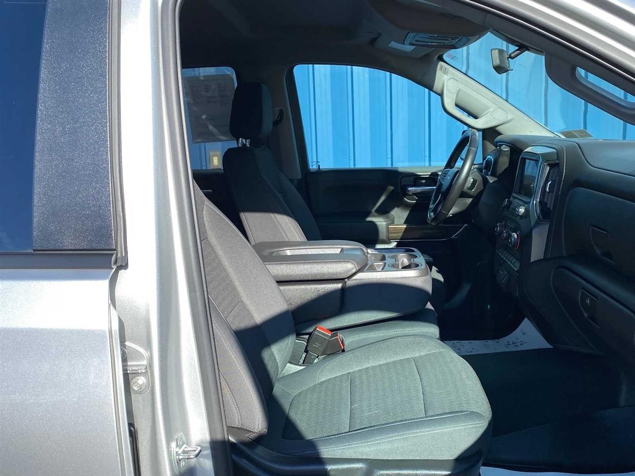 Chevrolet Silverado 1500 LT Crew Cab 4WD 2021