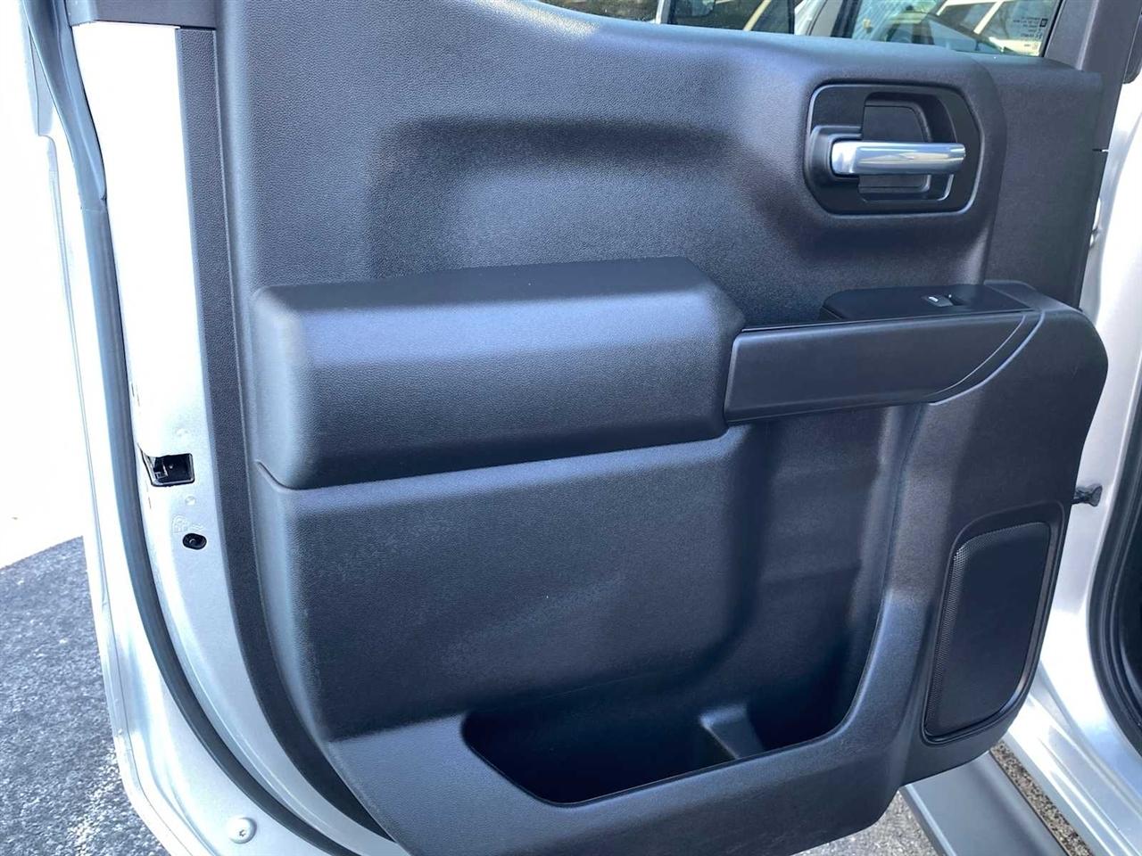 Chevrolet Silverado 1500 LT Crew Cab 4WD 2021