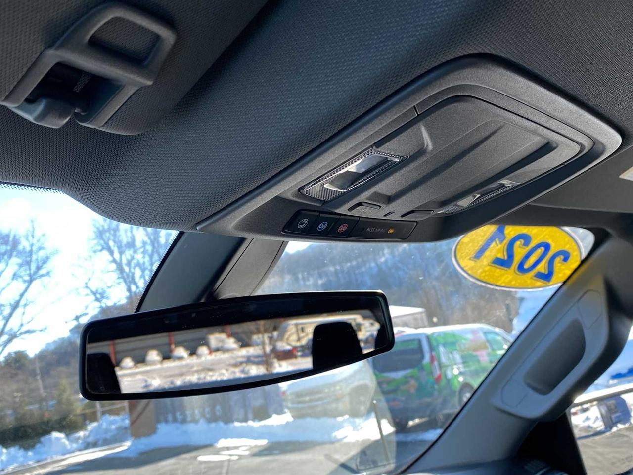 Chevrolet Silverado 1500 LT Crew Cab 4WD 2021