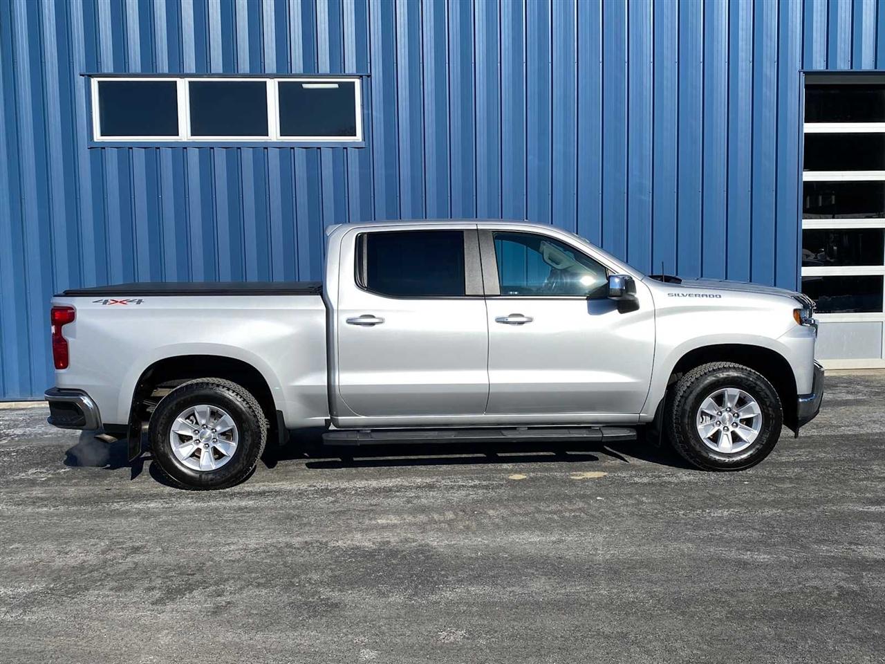 Chevrolet Silverado 1500 LT Crew Cab 4WD 2021