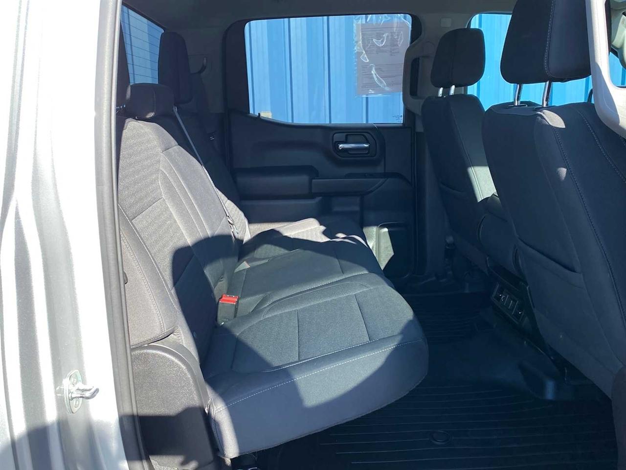 Chevrolet Silverado 1500 LT Crew Cab 4WD 2021