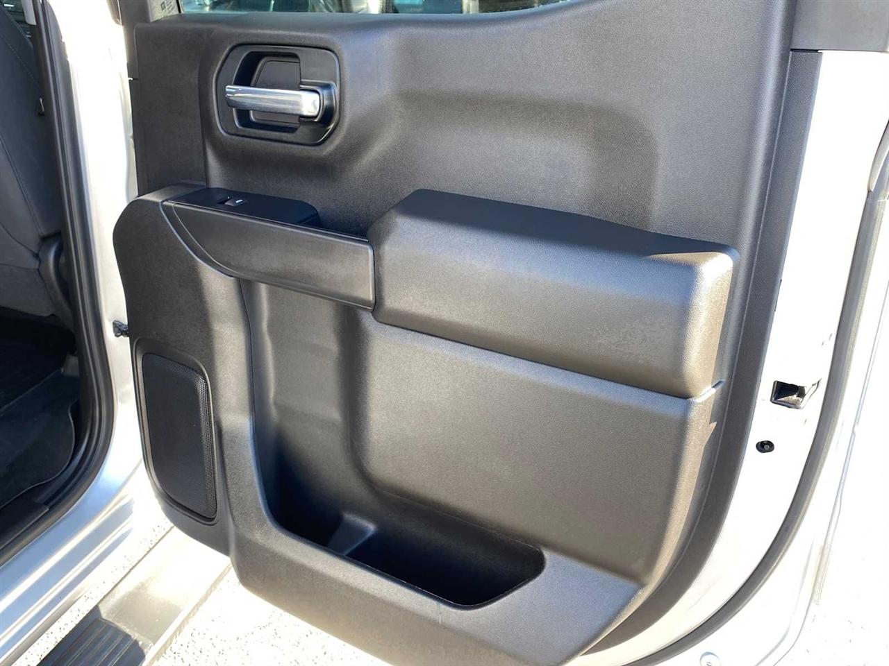 Chevrolet Silverado 1500 LT Crew Cab 4WD 2021