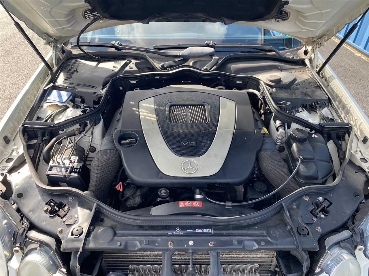 Mercedes-Benz E-Class E350 Luxury 4MATIC Sedan 2008