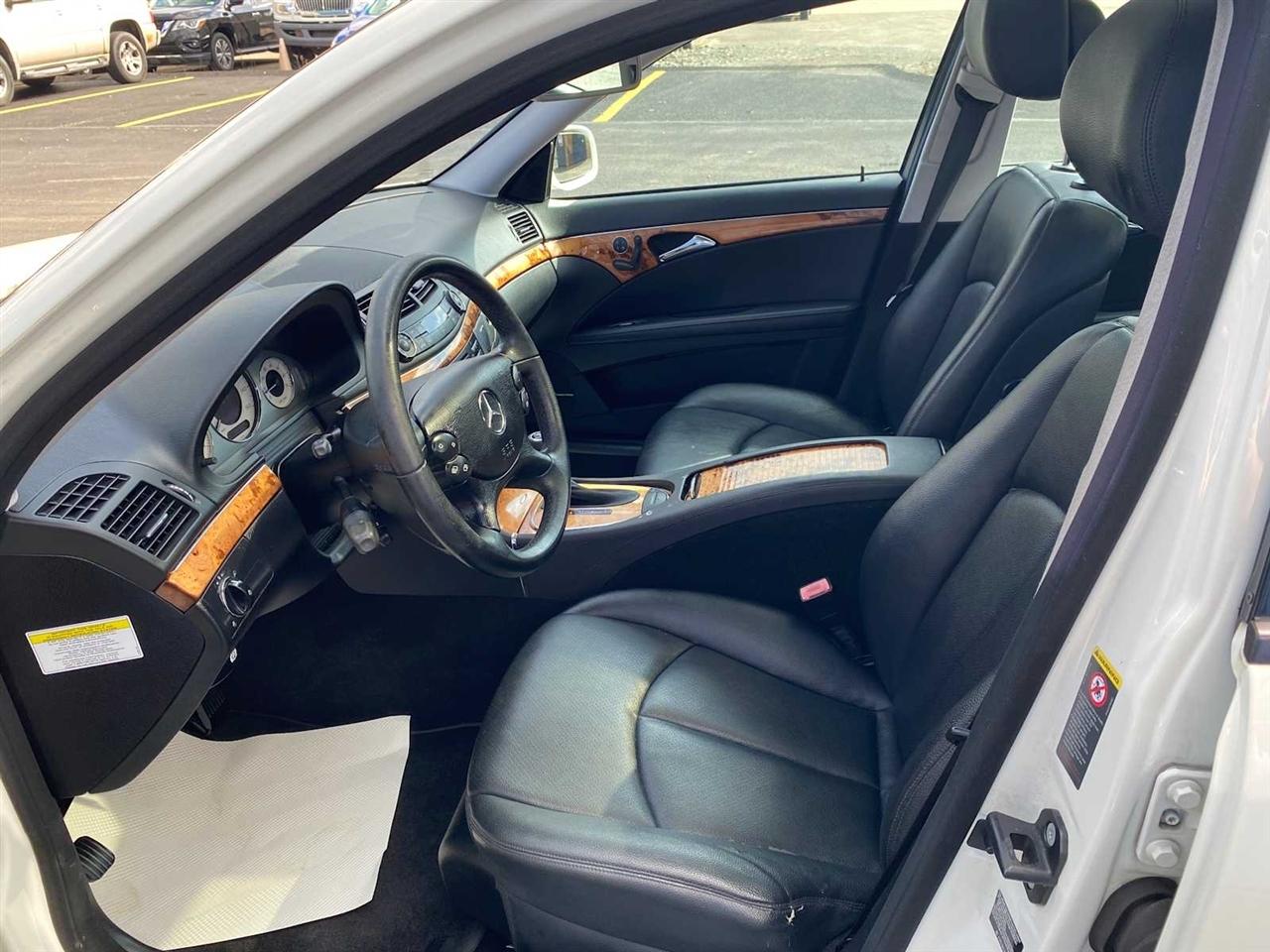 Mercedes-Benz E-Class E350 Luxury 4MATIC Sedan 2008