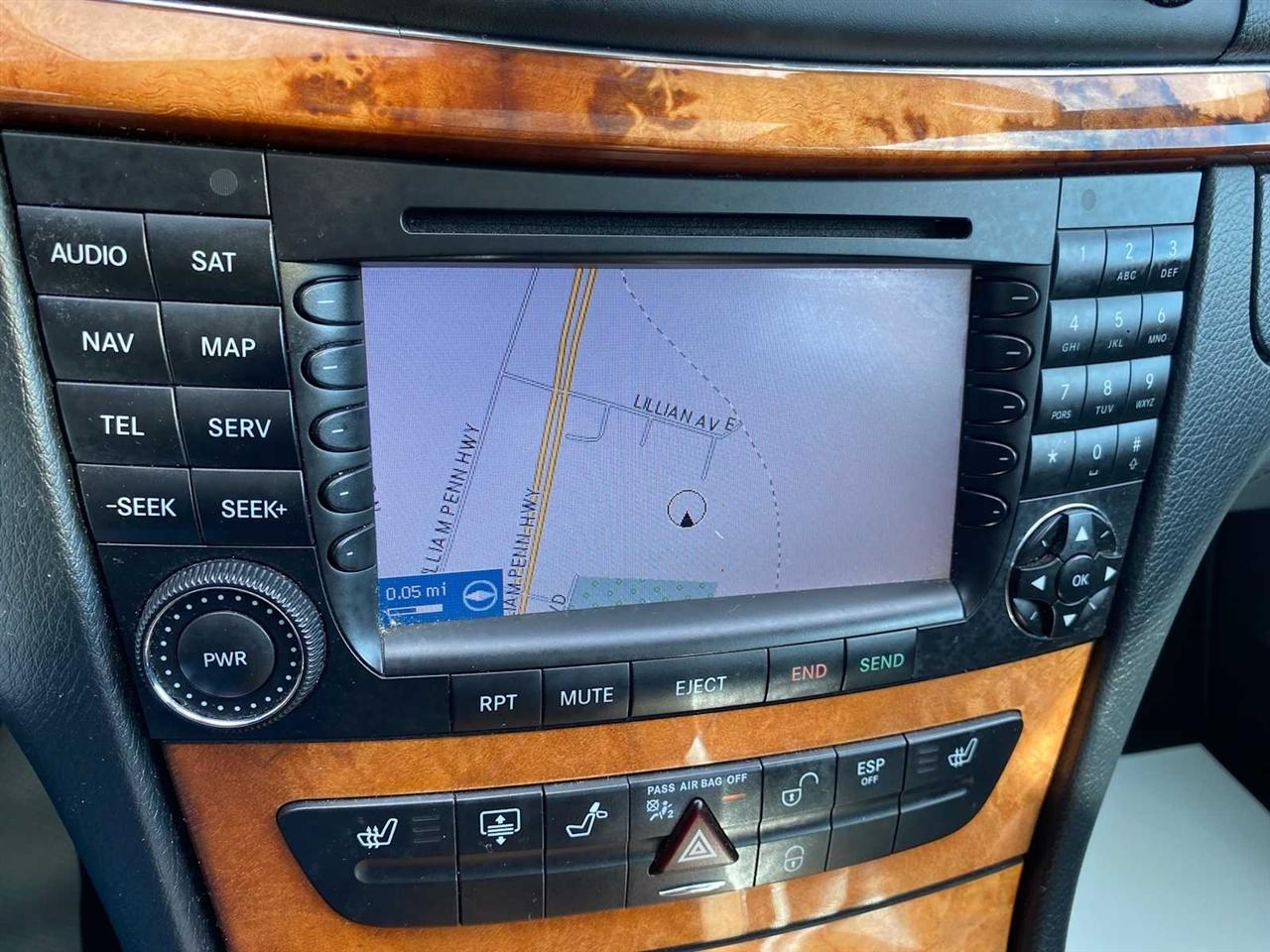 Mercedes-Benz E-Class E350 Luxury 4MATIC Sedan 2008