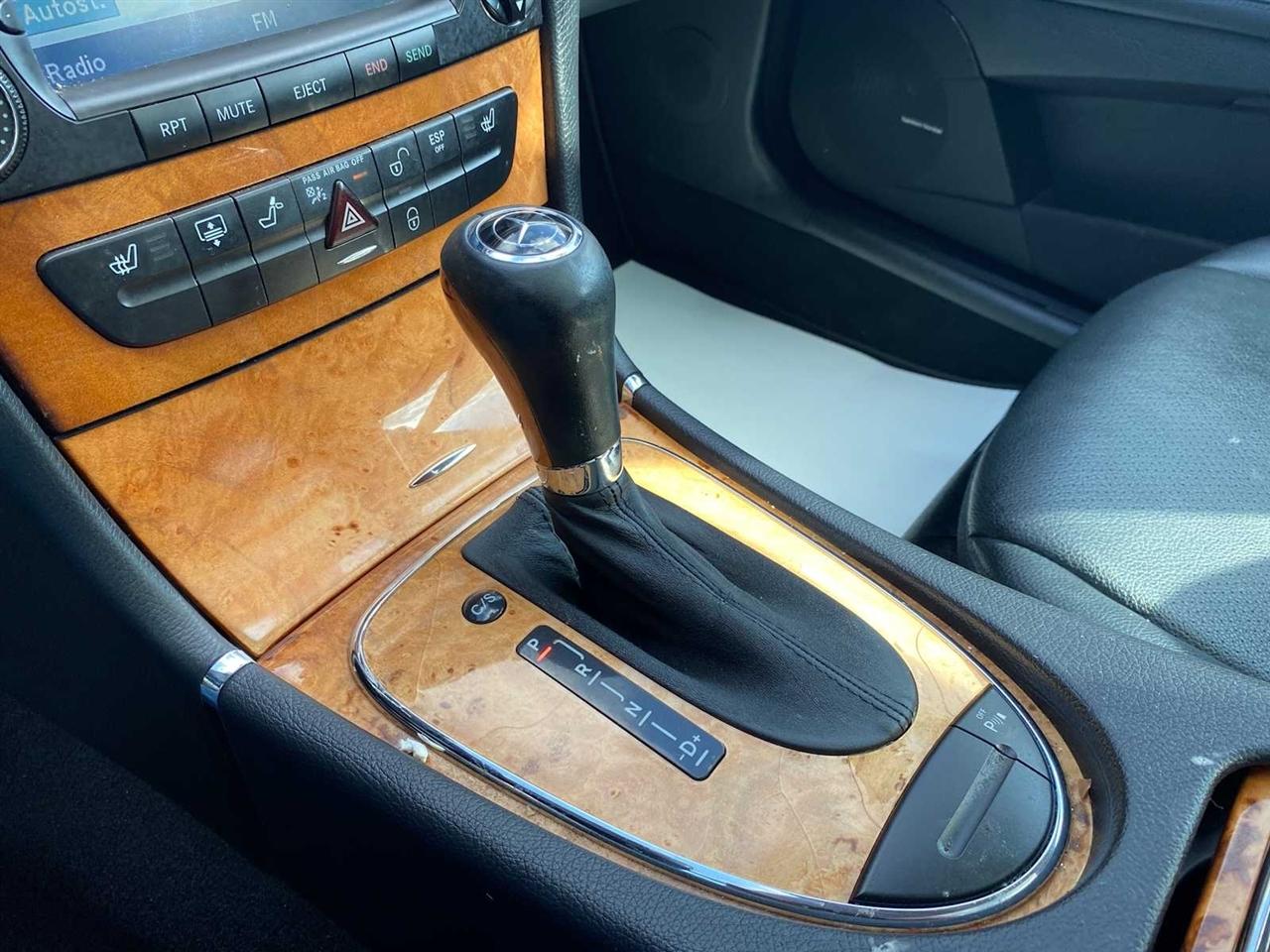 Mercedes-Benz E-Class E350 Luxury 4MATIC Sedan 2008