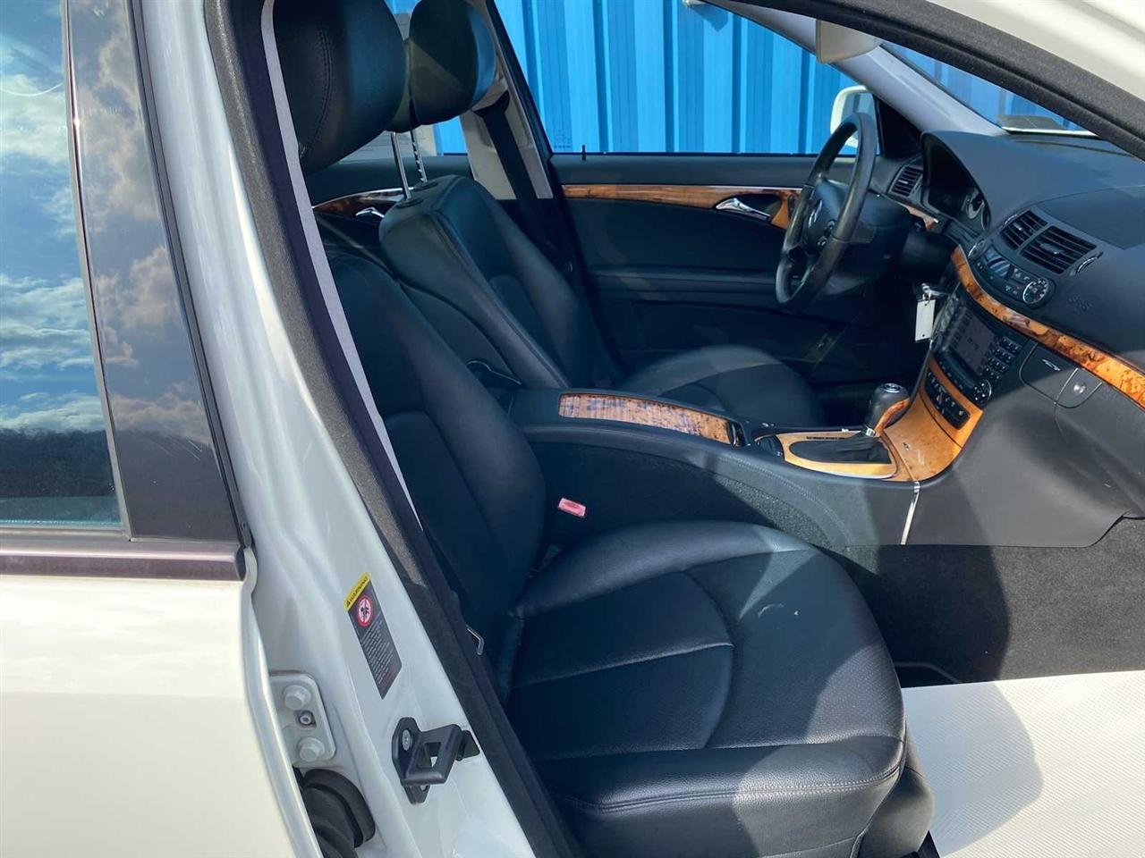 Mercedes-Benz E-Class E350 Luxury 4MATIC Sedan 2008