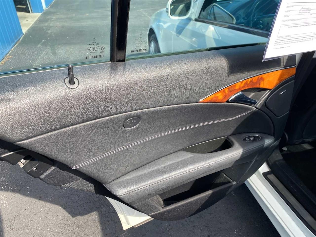 Mercedes-Benz E-Class E350 Luxury 4MATIC Sedan 2008