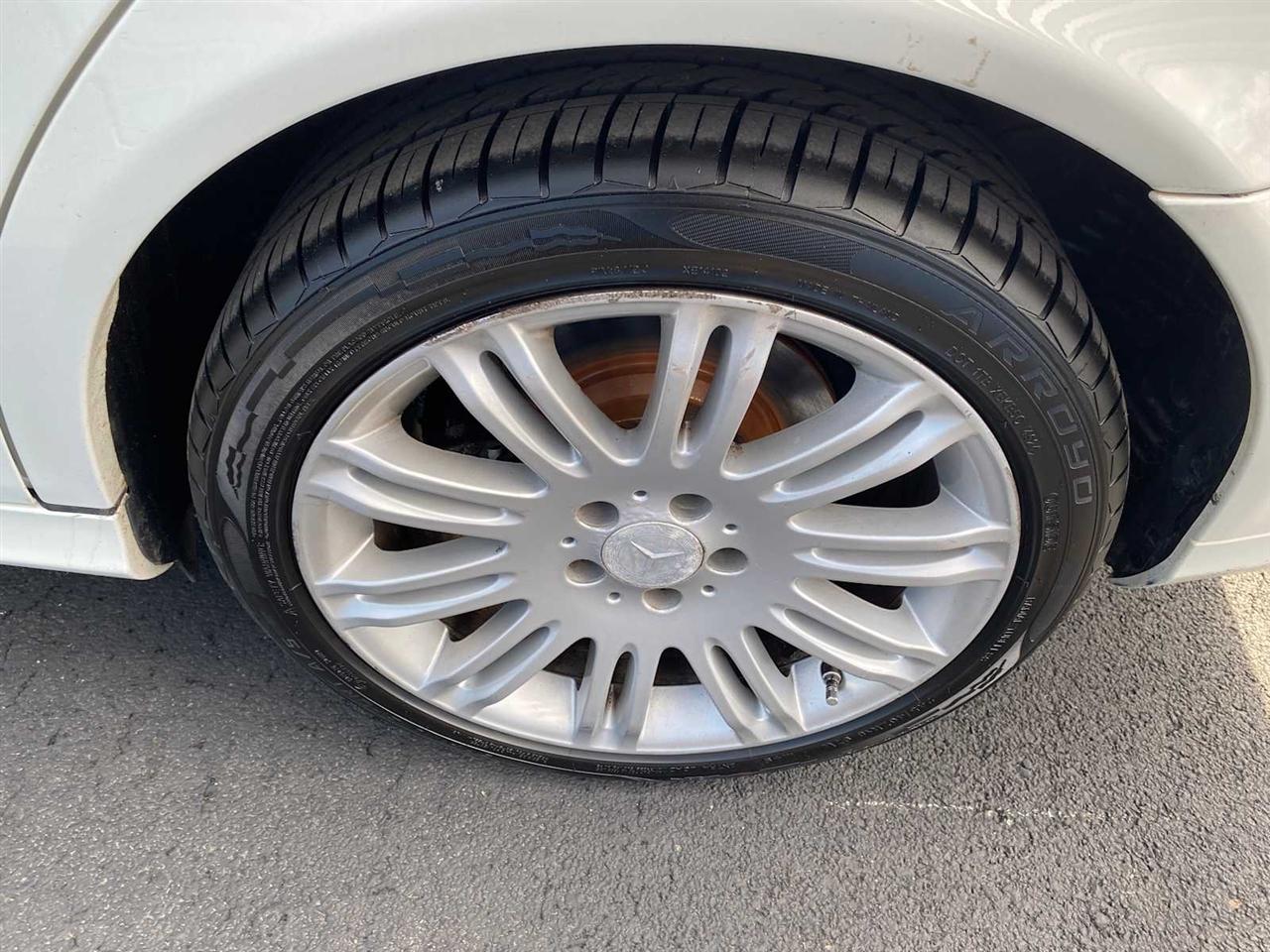 Mercedes-Benz E-Class E350 Luxury 4MATIC Sedan 2008