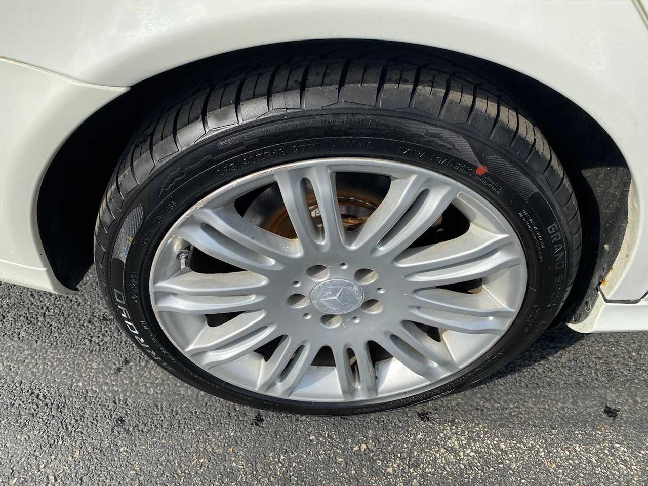 Mercedes-Benz E-Class E350 Luxury 4MATIC Sedan 2008