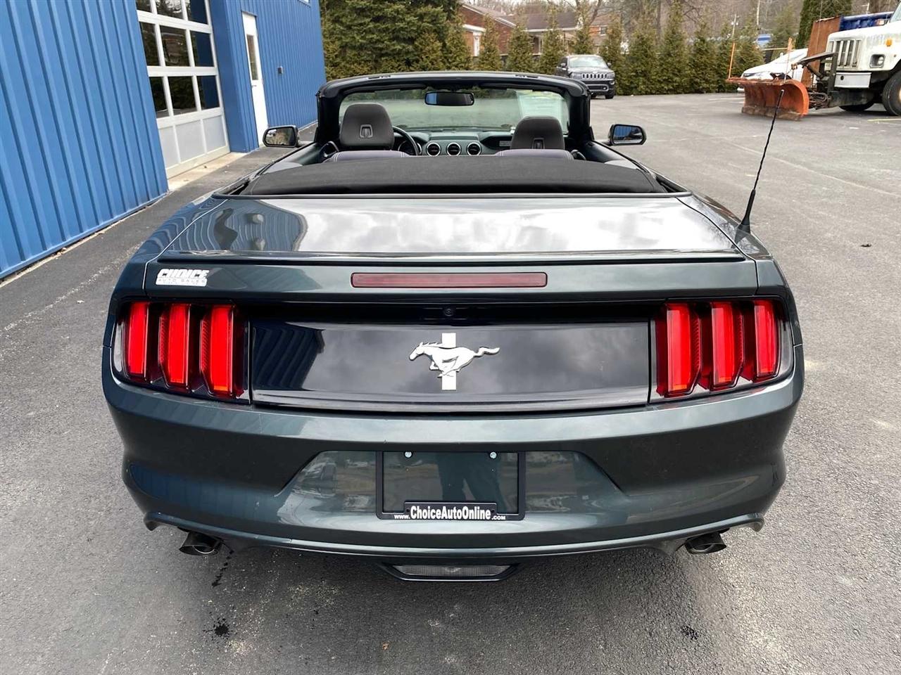 Ford Mustang V6 Convertible 2015