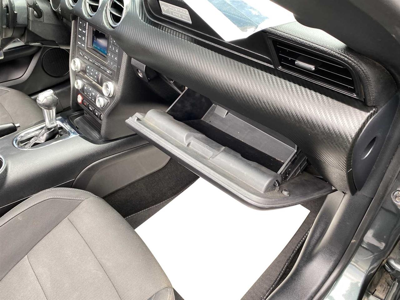 Ford Mustang V6 Convertible 2015