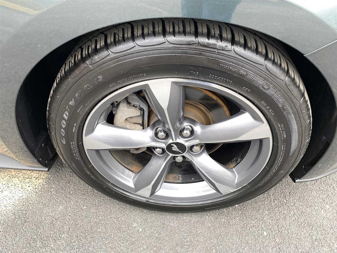 Ford Mustang V6 Convertible 2015