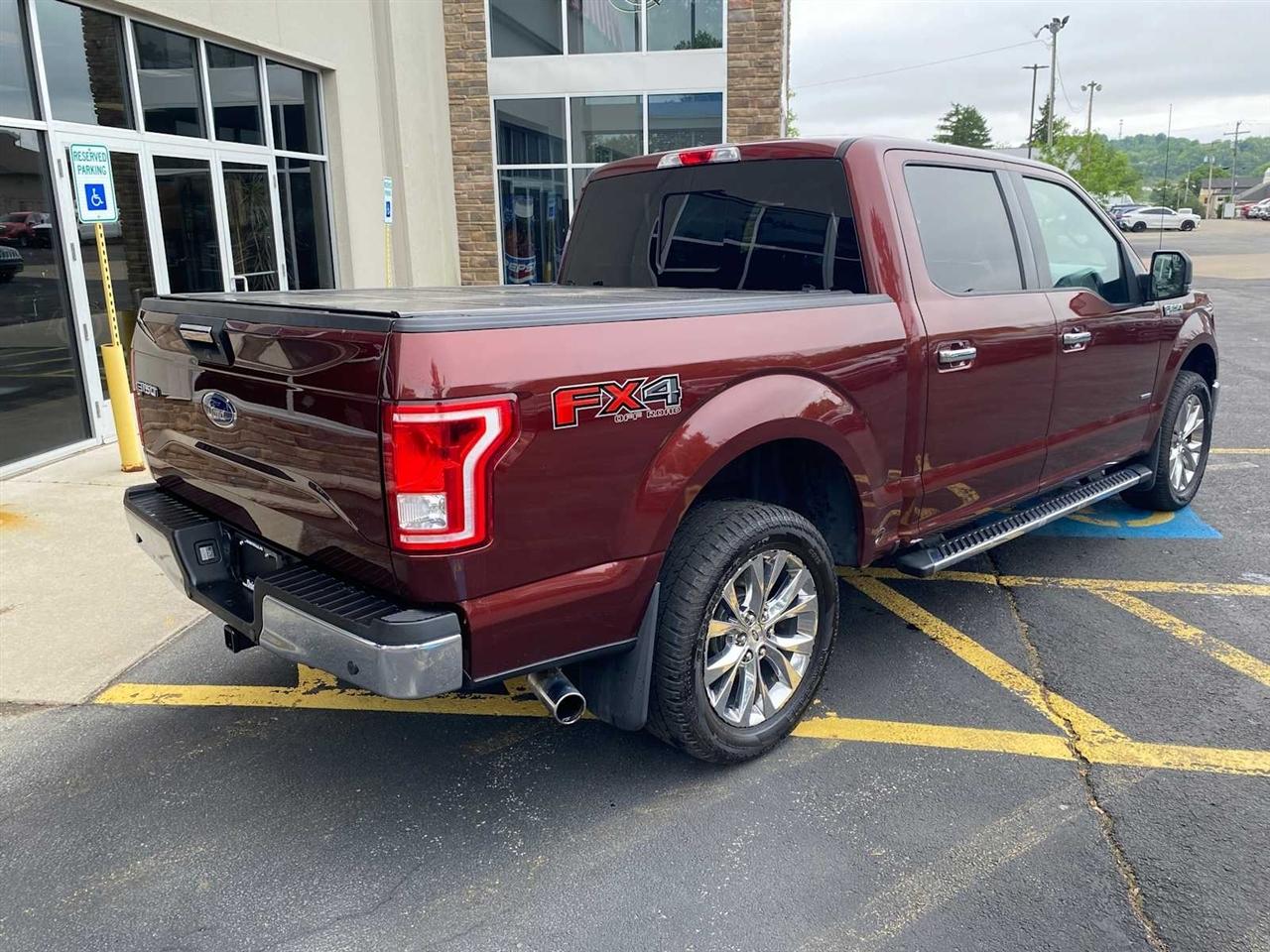 Ford F-150 XLT SuperCrew 4WD 2017