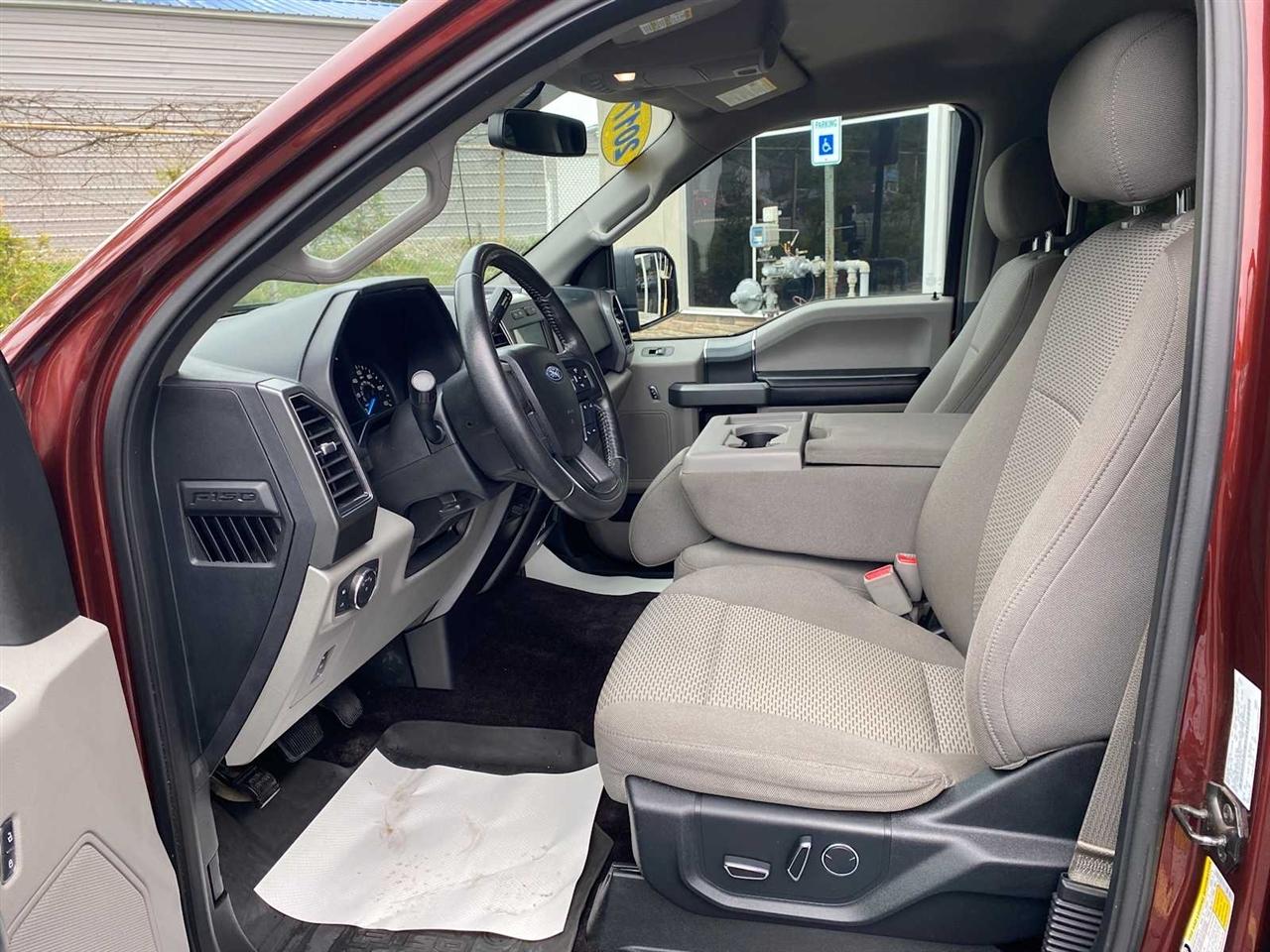Ford F-150 XLT SuperCrew 4WD 2017