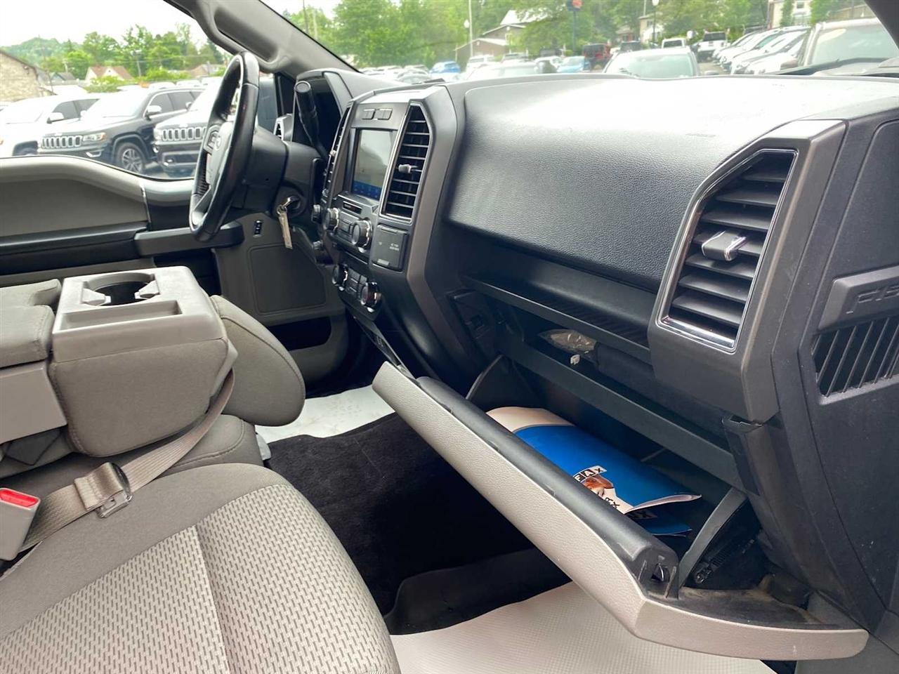 Ford F-150 XLT SuperCrew 4WD 2017