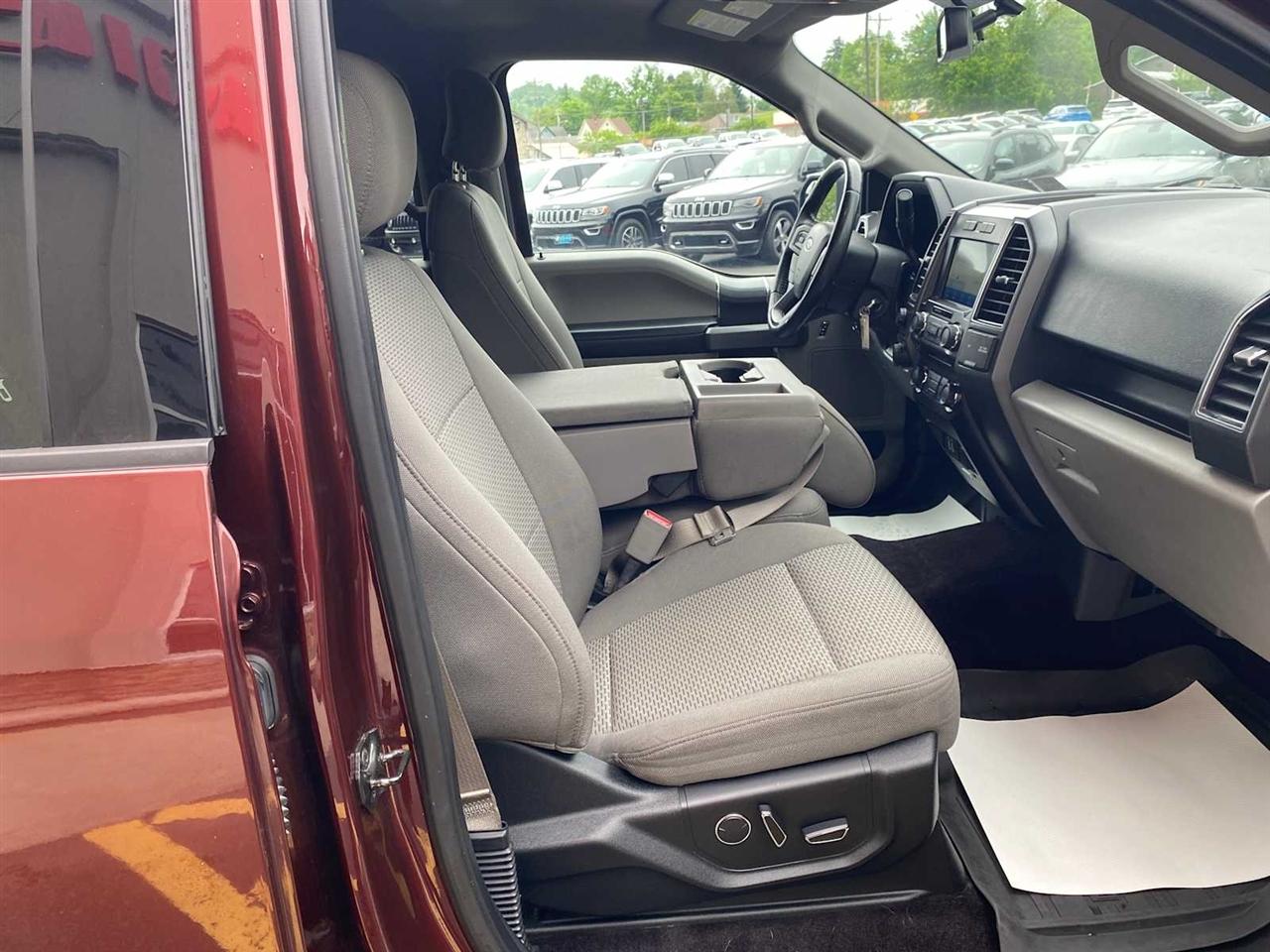 Ford F-150 XLT SuperCrew 4WD 2017