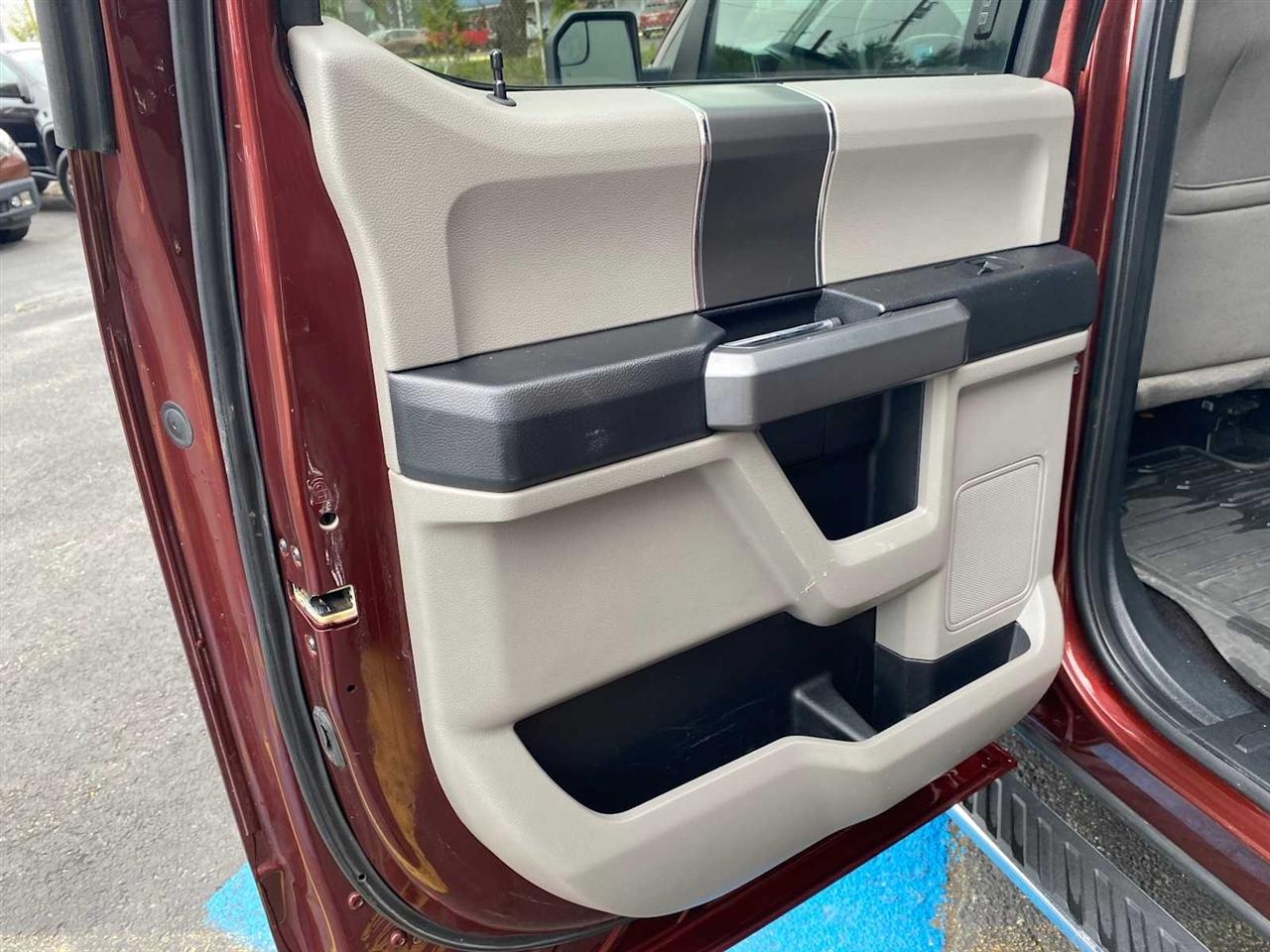 Ford F-150 XLT SuperCrew 4WD 2017