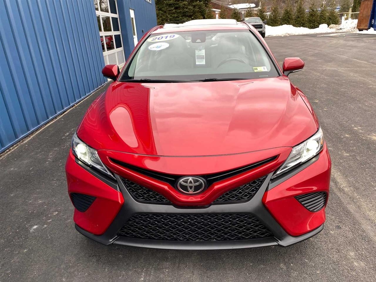 Toyota Camry SE 2019